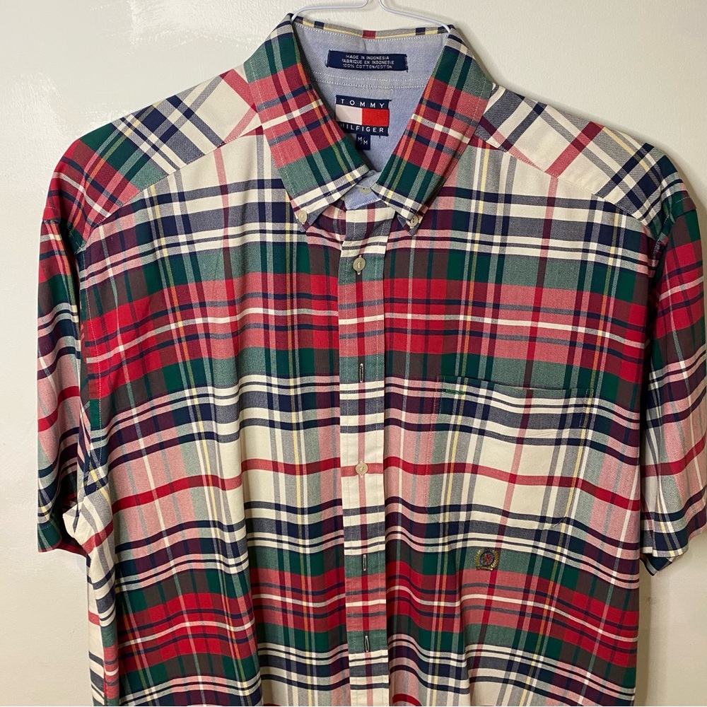 Tommy Hilfiger Men’s Short Sleeve Red/Green Casual Button Down Shirt- Size M